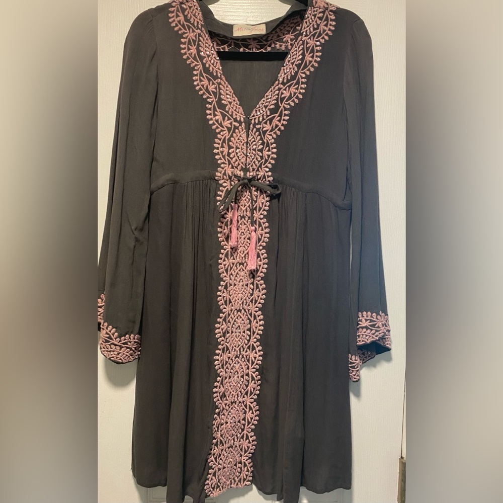 Sale/ Miss June Embroidered dress Sz M